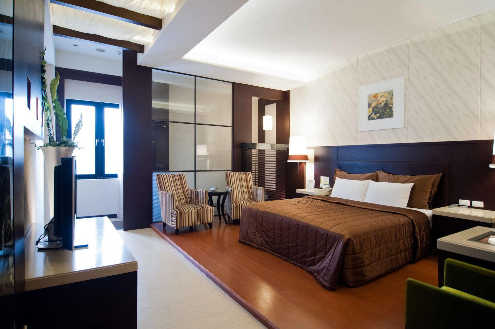 麗馨汽車旅館 Leesing Motel Kaohsiung Eksteriør bilde