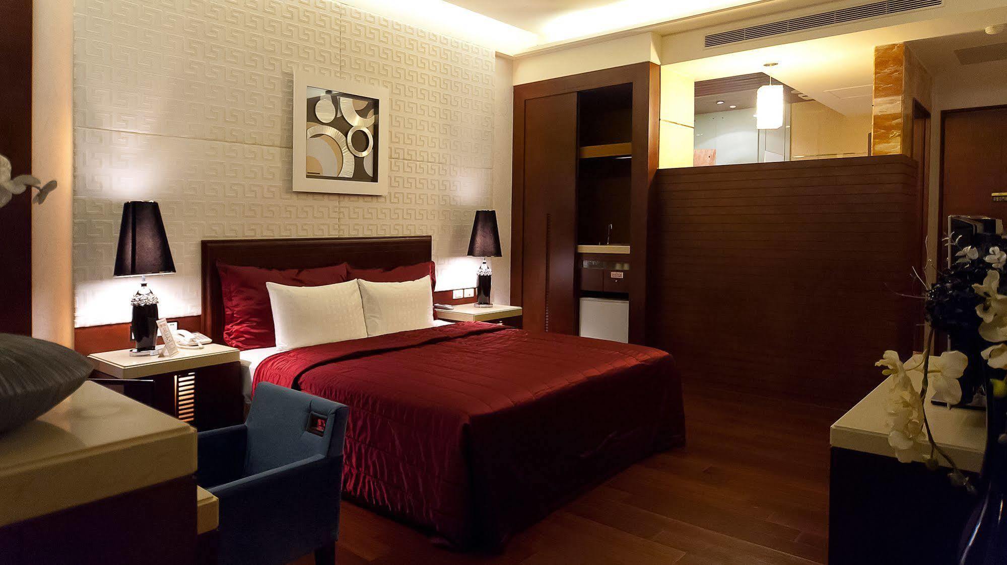 麗馨汽車旅館 Leesing Motel Kaohsiung Eksteriør bilde