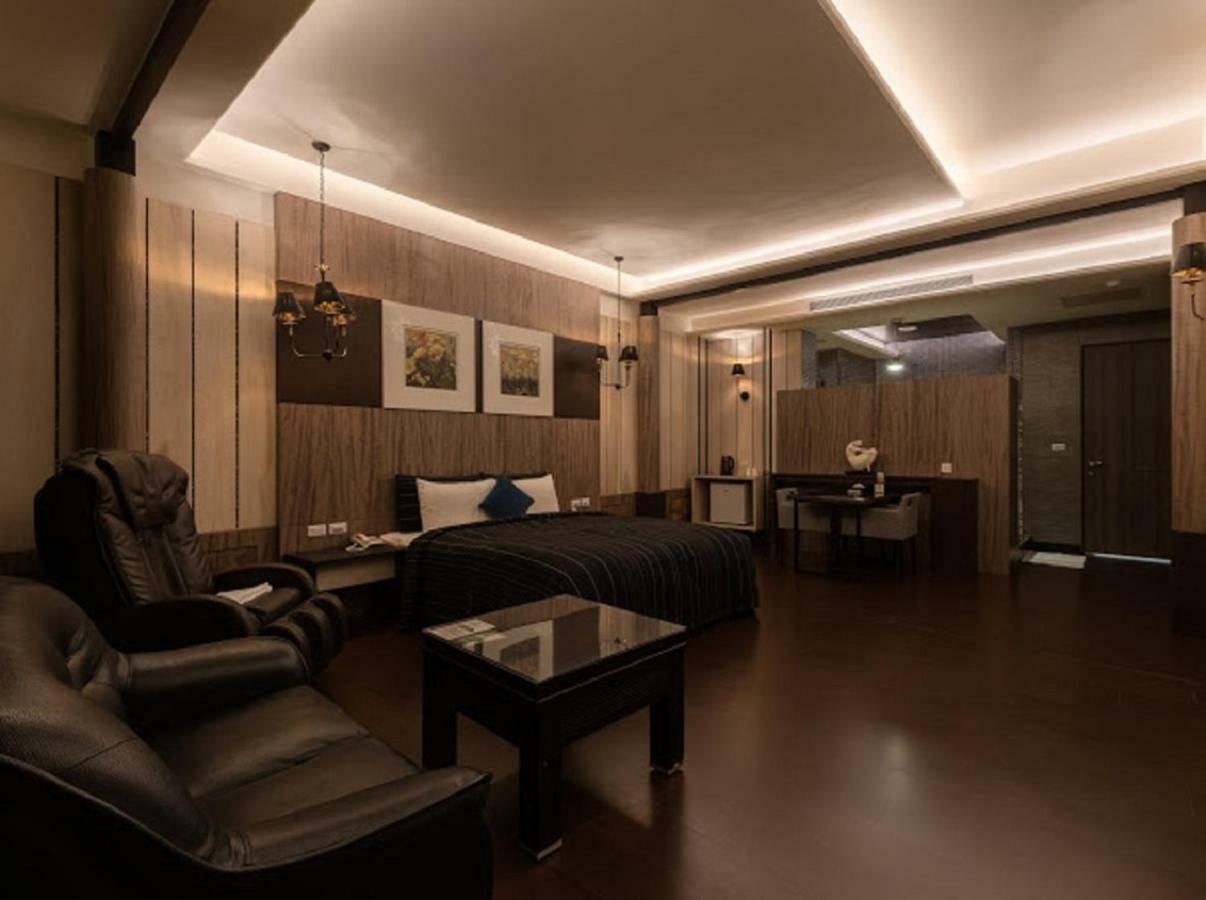 麗馨汽車旅館 Leesing Motel Kaohsiung Eksteriør bilde