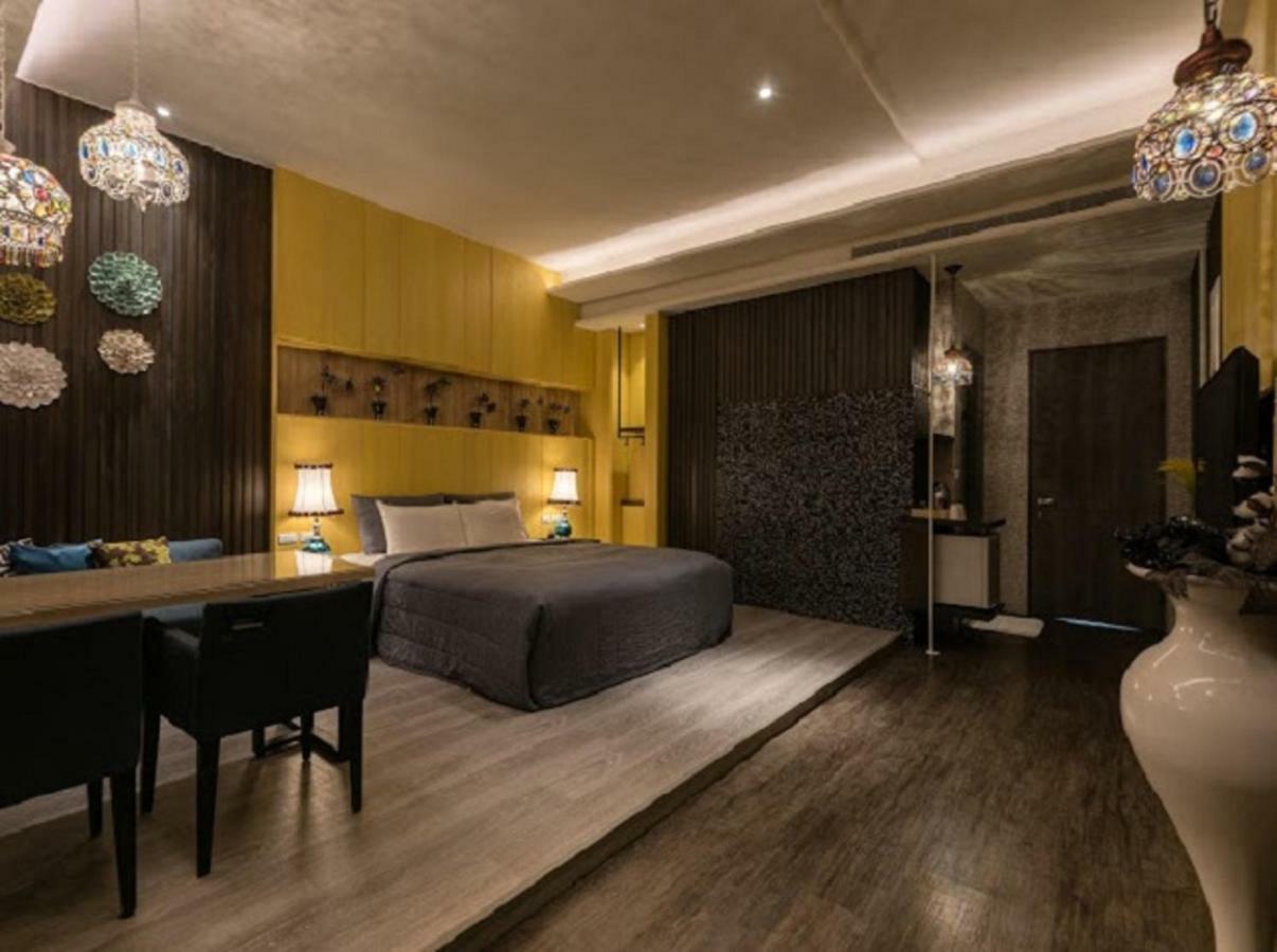 麗馨汽車旅館 Leesing Motel Kaohsiung Eksteriør bilde
